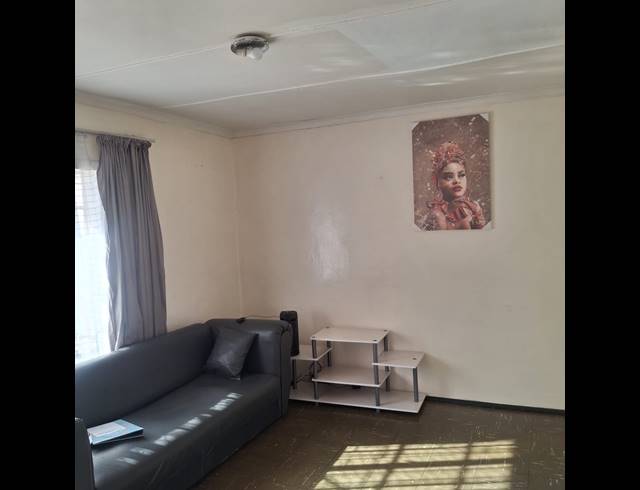 2 BEDROOM HOUSE FOR SALE IN DANNHAUSER